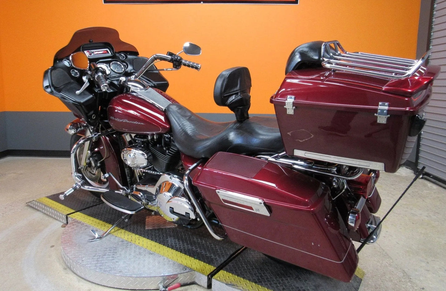 Harley-Davidson Luxury Rich Red - 3C HD118 | OEMatch Basecoat