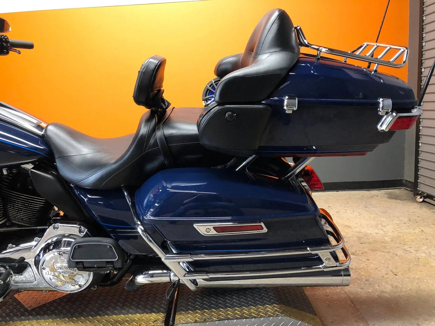 Harley-Davidson Dark Peace Officer Blue - 2C HD132 | OEMatch Basecoat