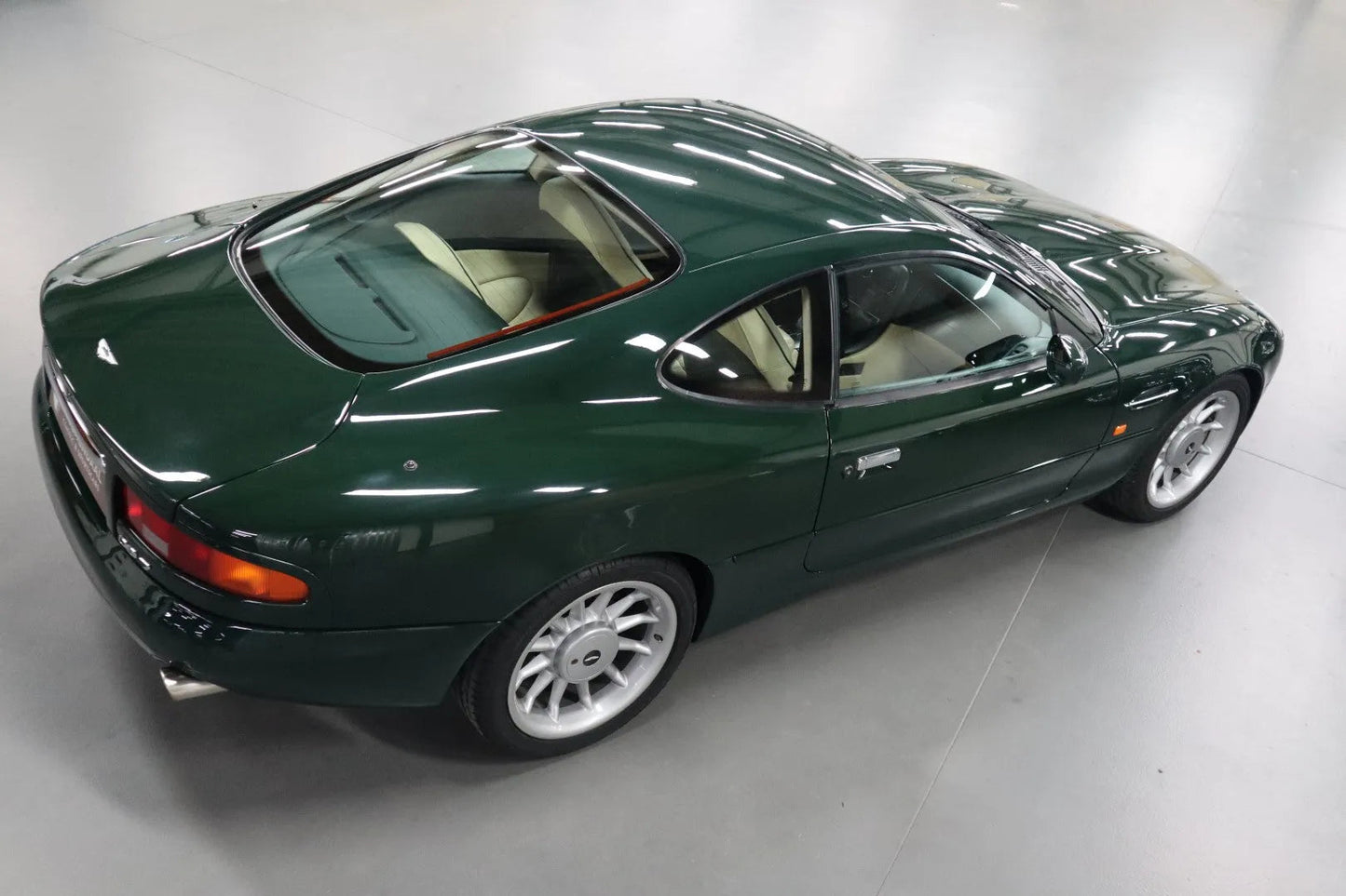 Aston Martin British Racing Green 1140 | OEMatch Basecoat