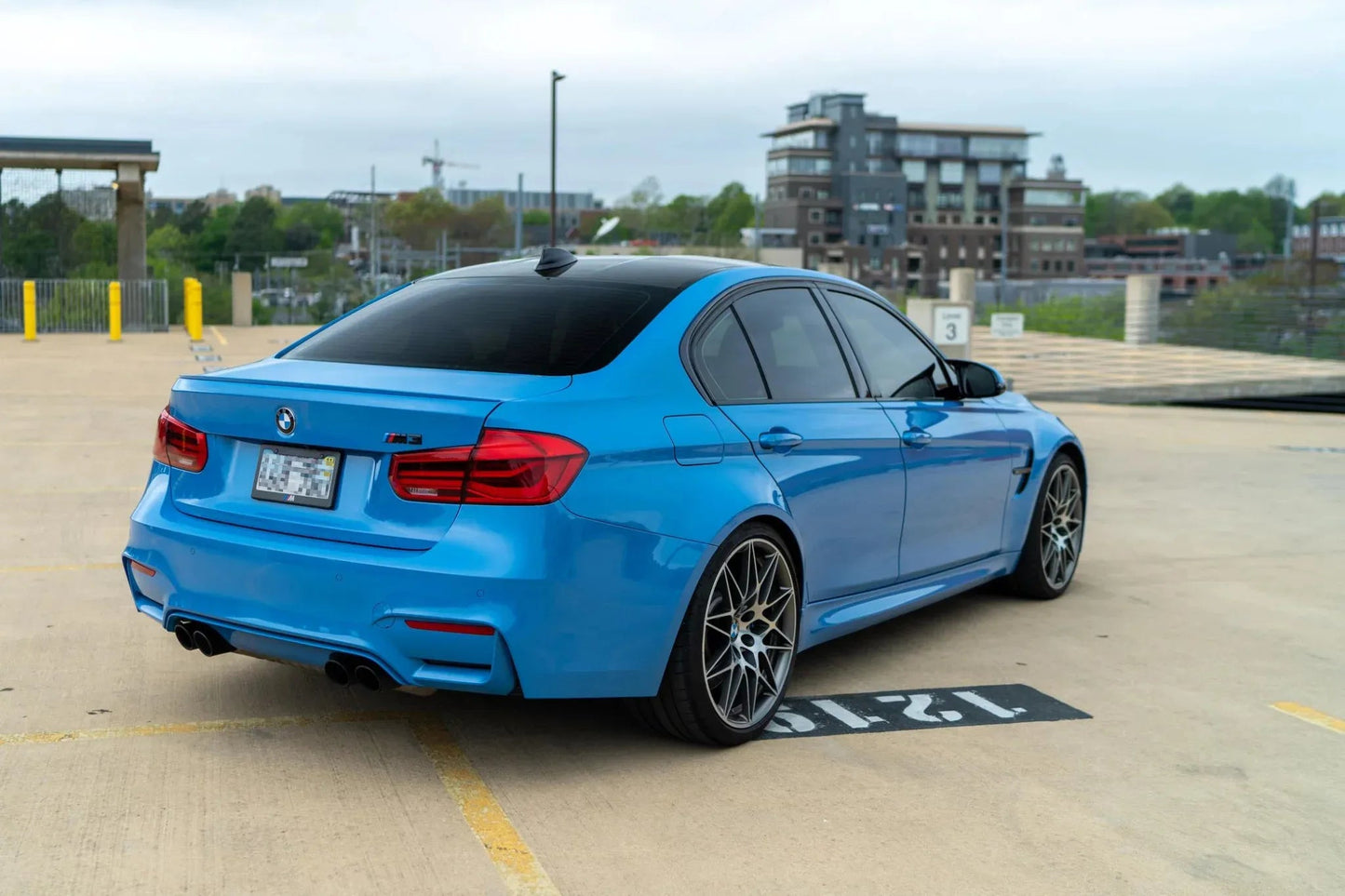 BMW Yas Marina Blue B68 | OEMatch Basecoat