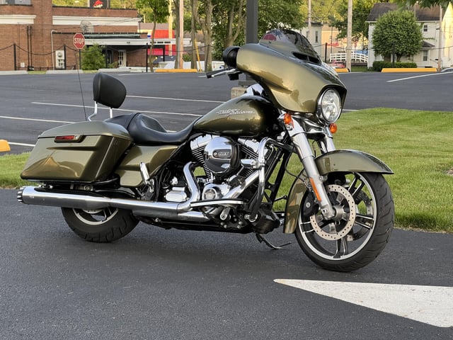 Harley-Davidson Olive Green - 2C HD116 | OEMatch Basecoat