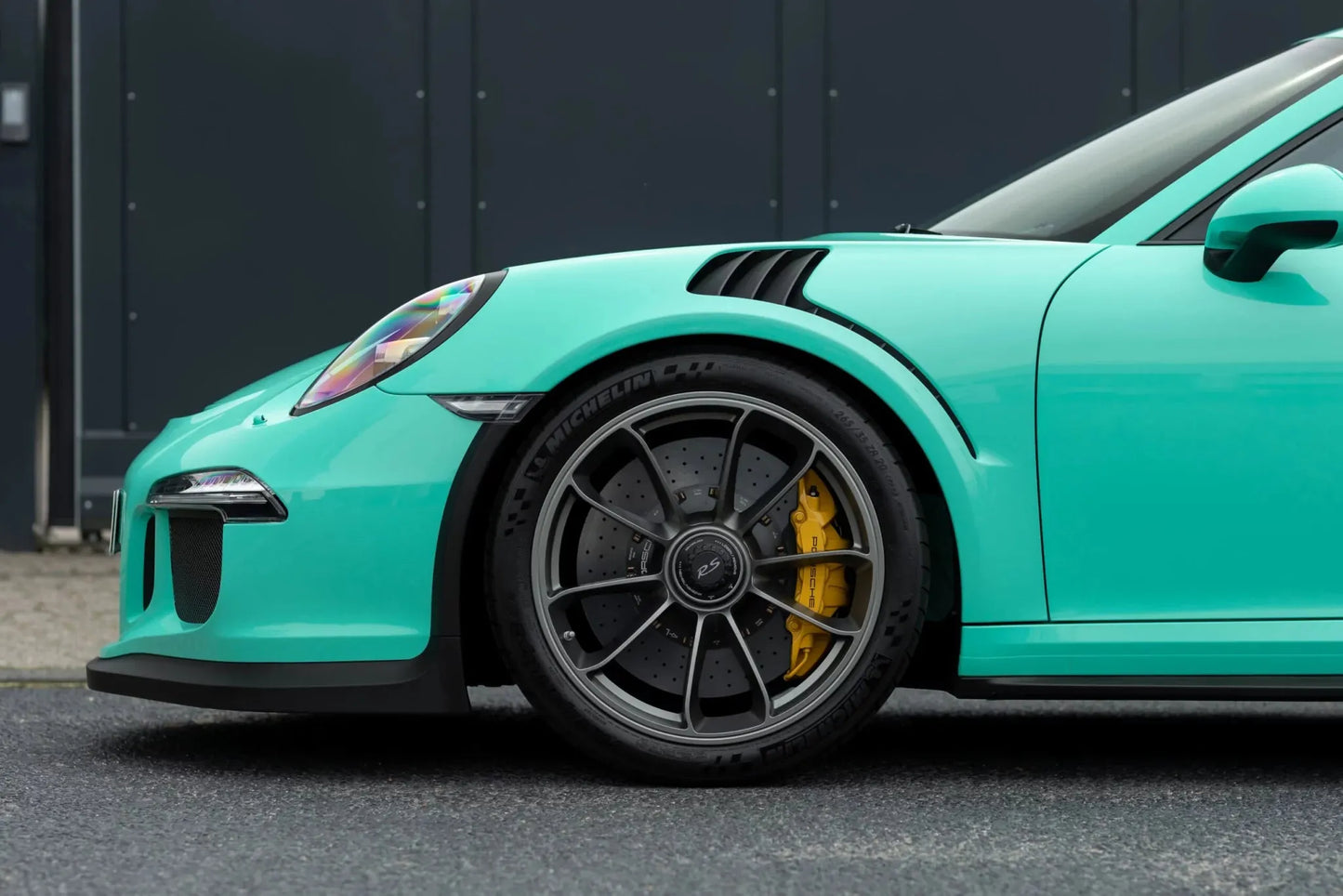 Porsche Mint Green 22R | OEMatch Basecoat