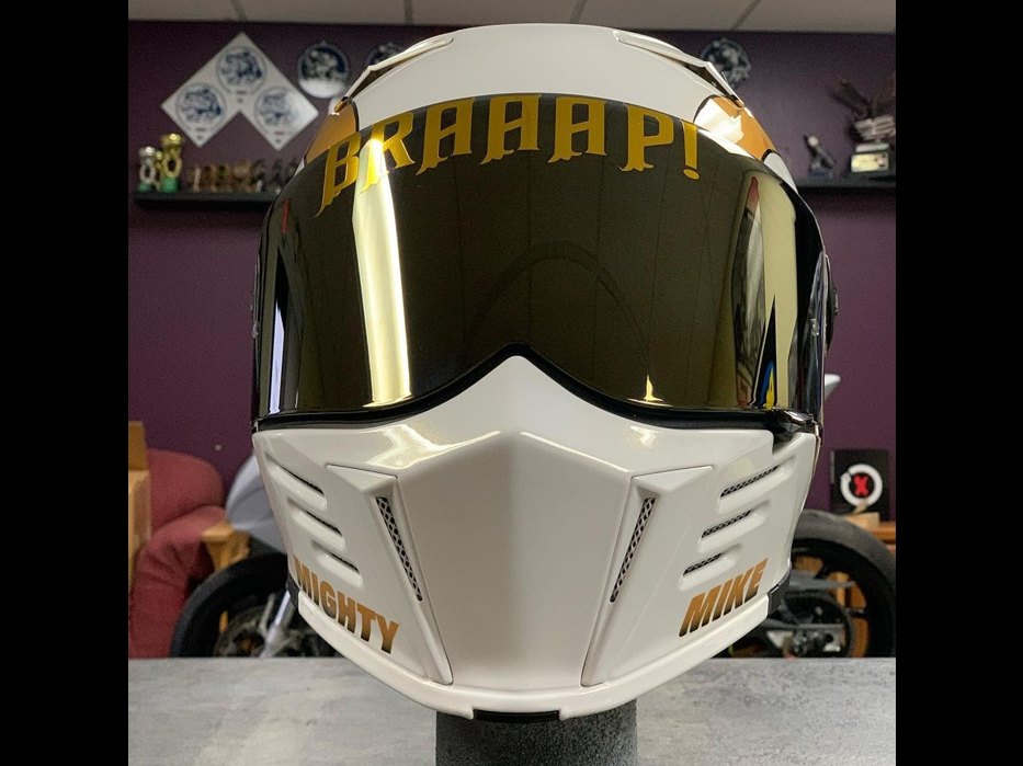 helmet painted with The Spray Source automotive paint