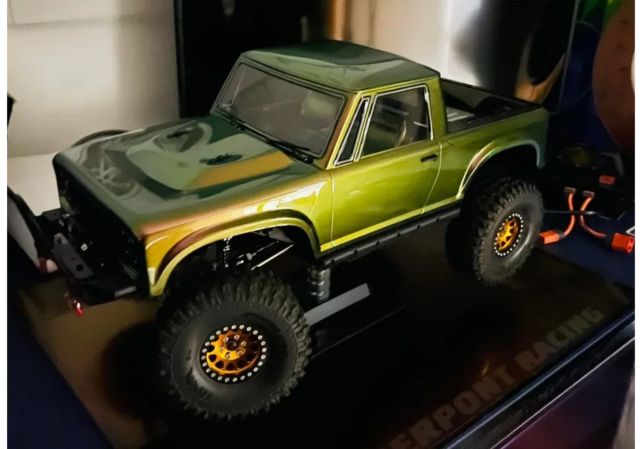 RC Car in Tsunami Super Colorshift